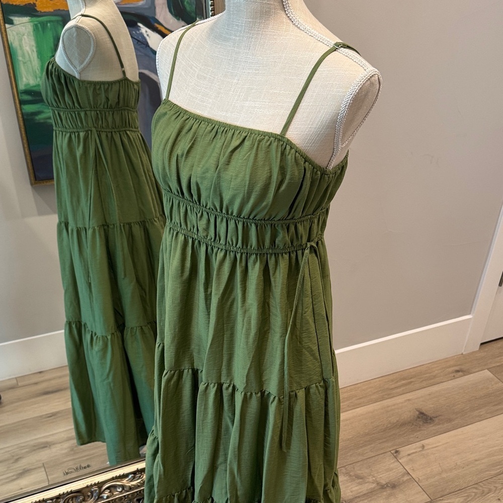 Blu Pepper Olive Green Tiered Midi Dress - Picture 2 of 8